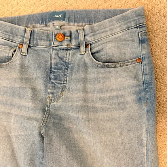 Jag Jeans Women's Light Wash Straight Jeans - Picture 2 of 11